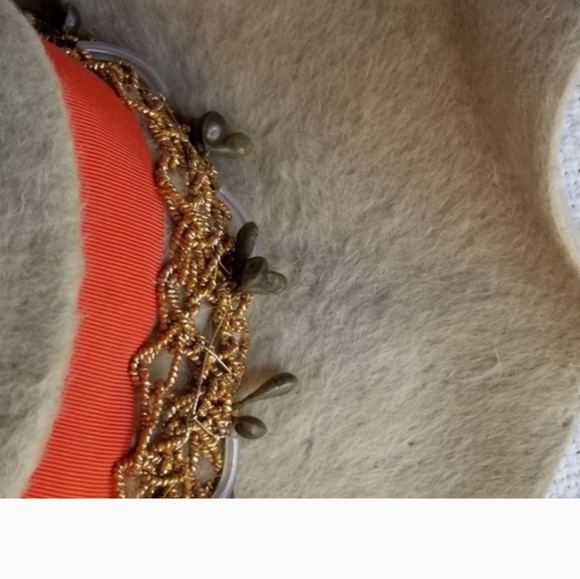 1940s felted wool‎ asymmetrical hat - Picture 11 of 16